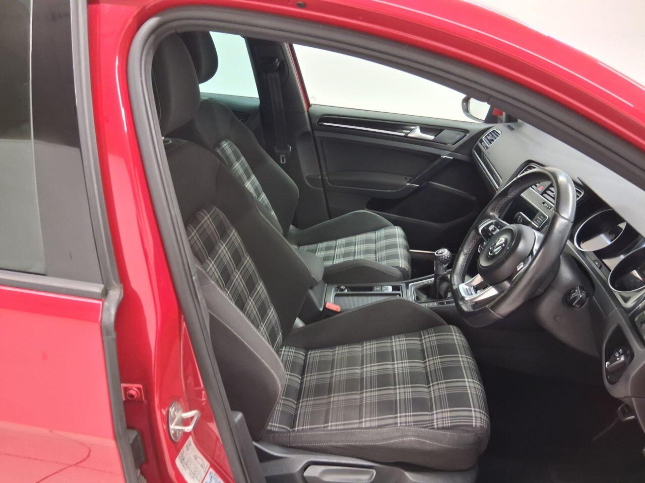 Used Volkswagen Golf 2016 for sale - 76689809: Photo 15