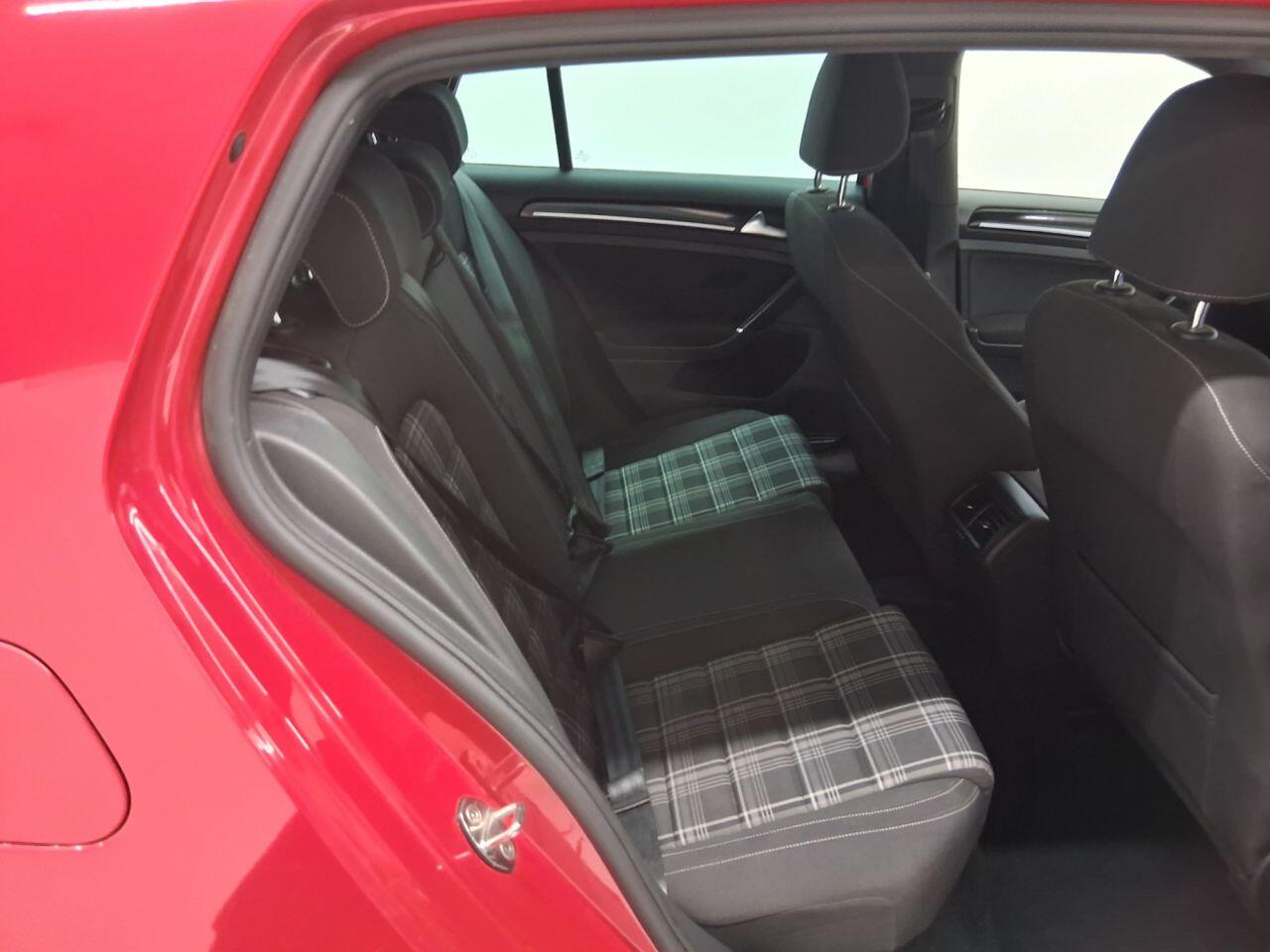 Used Volkswagen Golf 2016 for sale - 76689809: Photo 18