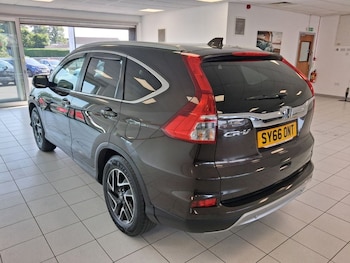 Used Honda CR-V 2016 for sale - 79530199: Photo