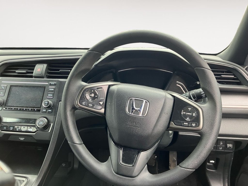 Used Honda Civic 2018 for sale - 78181388: Photo 4