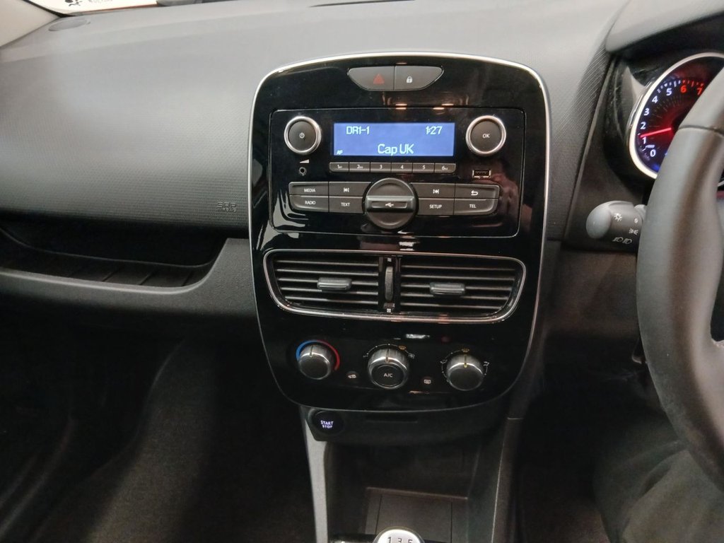 Used Renault Clio 2018 for sale - 77631547: Photo 11
