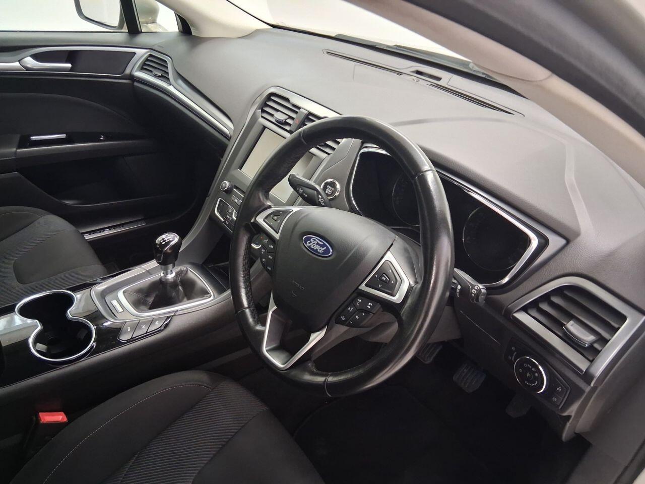 Used Ford Mondeo 2015 for sale - 76136211: Photo 10