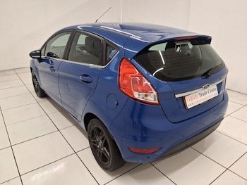 Used Ford Fiesta 2013 for sale - 77005372: Photo