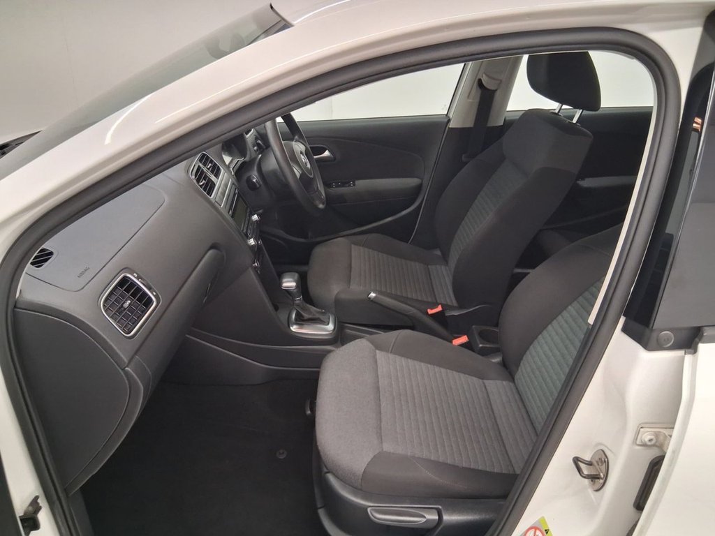 Used Volkswagen Polo 2010 for sale - 77227197: Photo 15