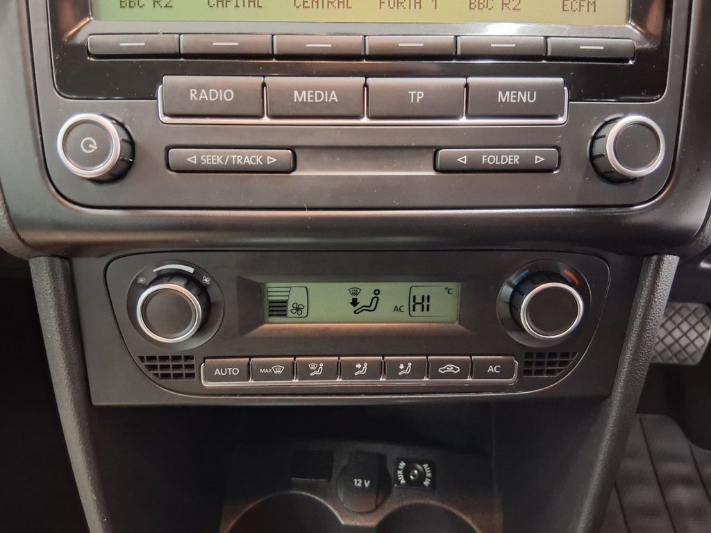 Used Volkswagen Polo 2010 for sale - 77227197: Photo 5