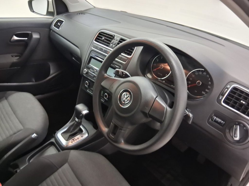 Used Volkswagen Polo 2010 for sale - 77227197: Photo 7