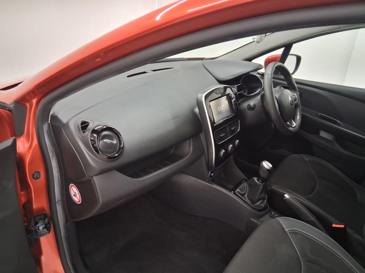 Used Renault Clio 2017 for sale - 76138067: Photo 13