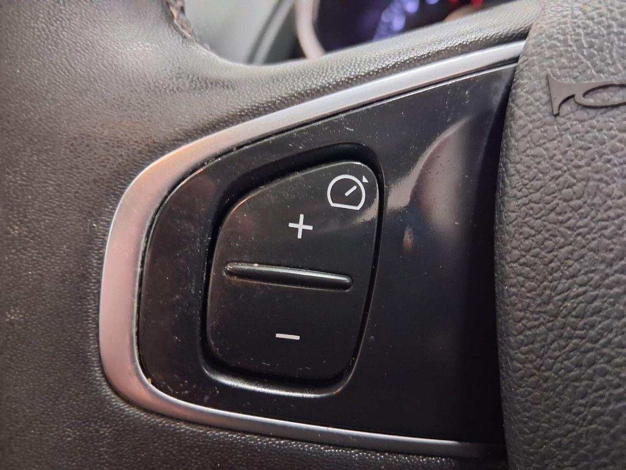 Used Renault Clio 2017 for sale - 76138067: Photo 19