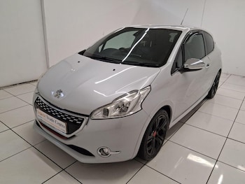 Used Peugeot 208 2015 for sale - 76260569: Photo 3
