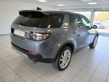 Used Land Rover Discovery Sport 2018 for sale - 78110515: Photo
