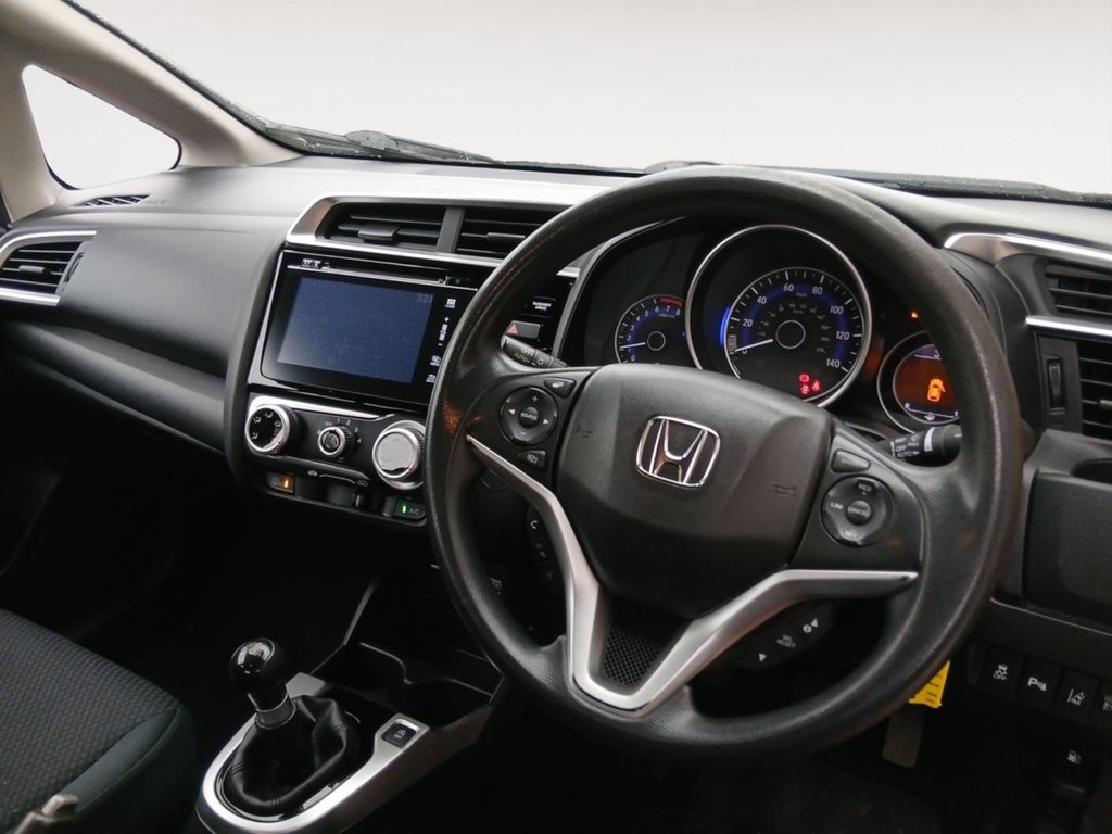 Used Honda Jazz 2018 for sale - 78017543: Photo 5