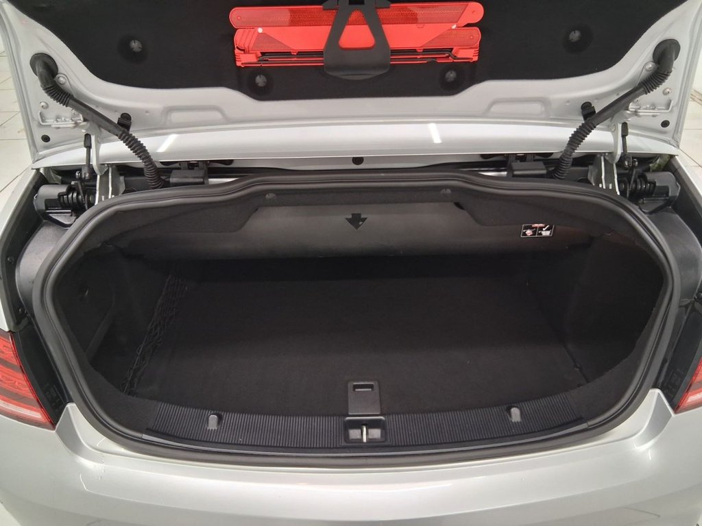 Used Mercedes-Benz E Class 2015 for sale - 77171848: Photo 10