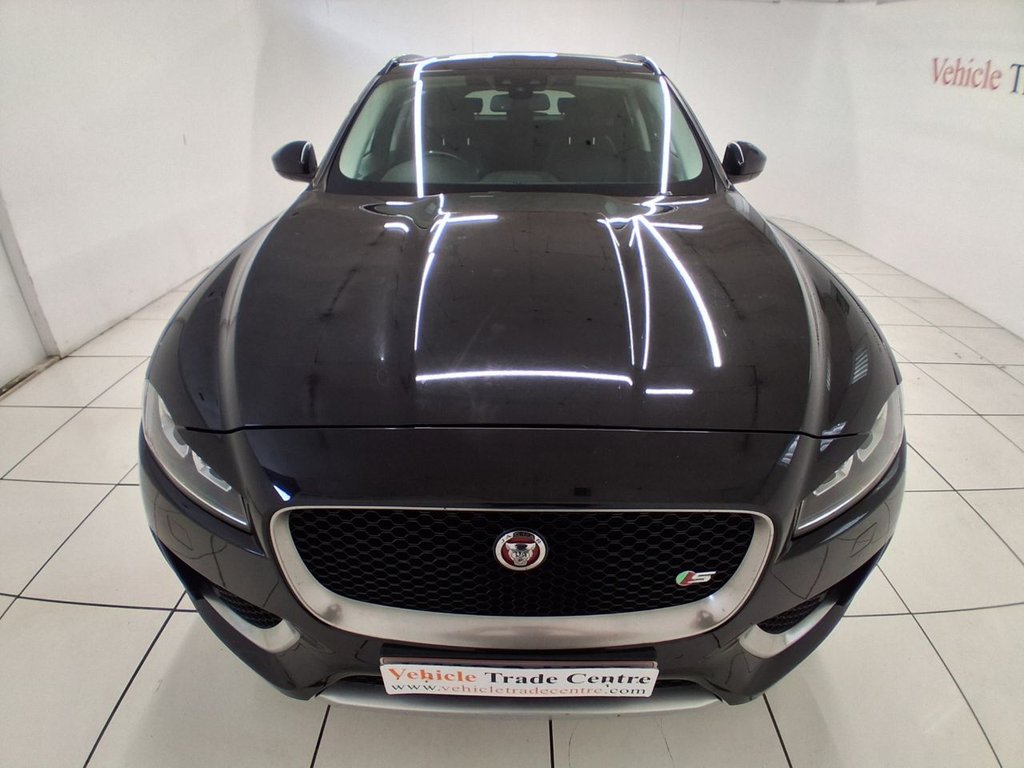 Used Jaguar F-Pace 2016 for sale - 77005332: Photo 2