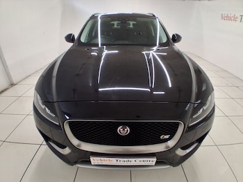 Used Jaguar F-Pace 2016 for sale - 77005332: Photo