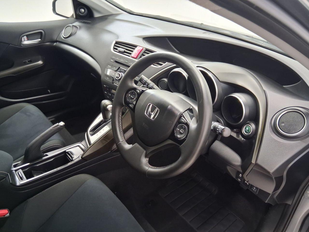 Used Honda Civic 2014 for sale - 76137478: Photo 10