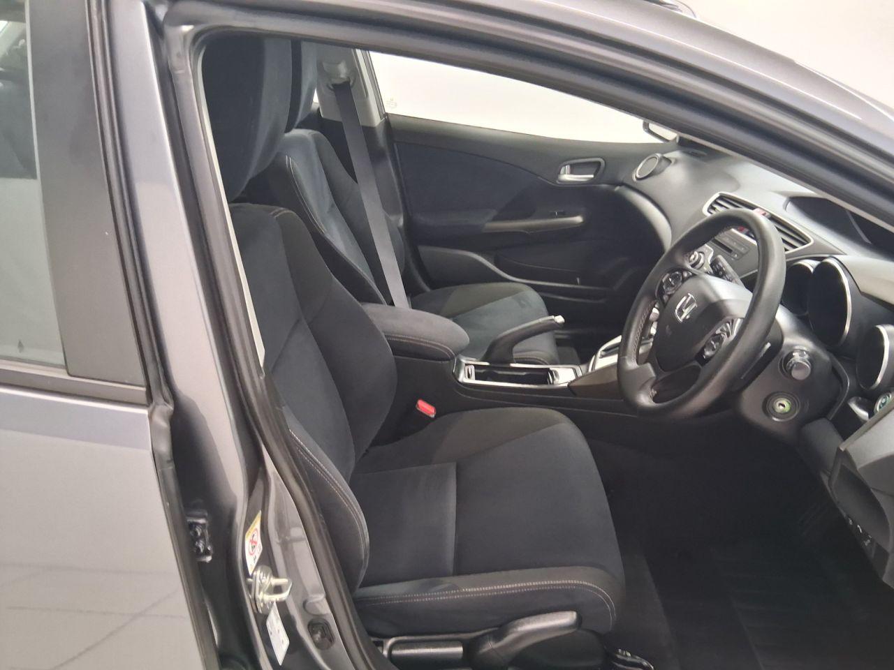 Used Honda Civic 2014 for sale - 76137478: Photo 11