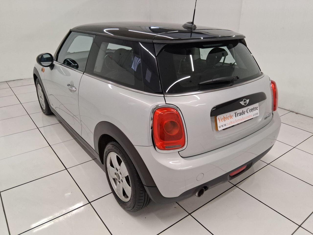 Used MINI Hatch 2015 for sale - 76371520: Photo 4