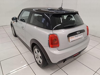Used MINI Hatch 2015 for sale - 76371520: Photo