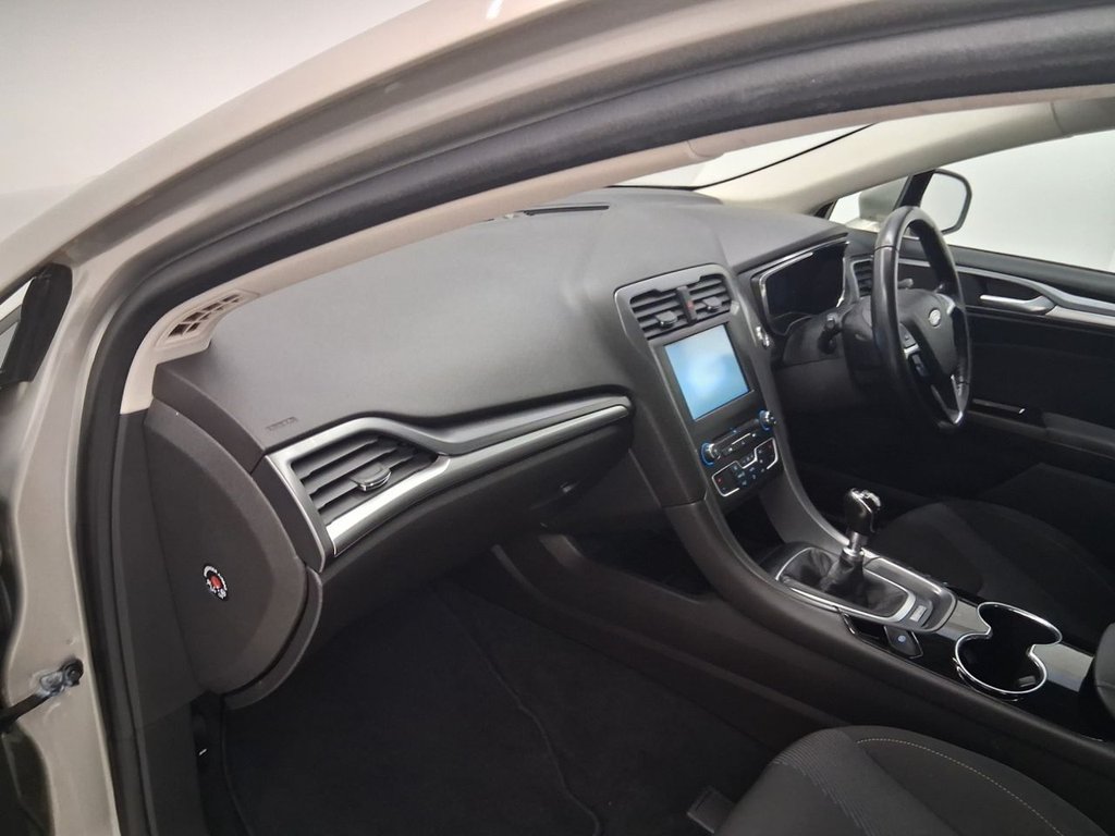 Used Ford Mondeo 2015 for sale - 77005368: Photo 13