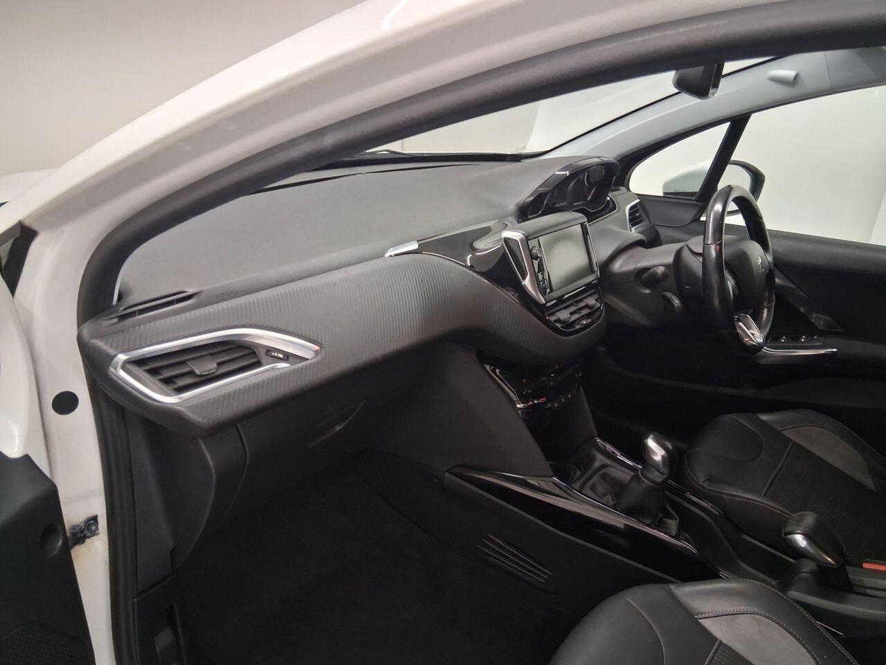 Used Peugeot 2008 2017 for sale - 76765677: Photo 13