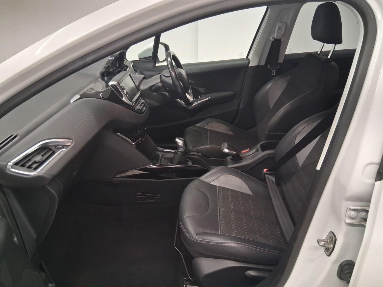 Used Peugeot 2008 2017 for sale - 76765677: Photo 14