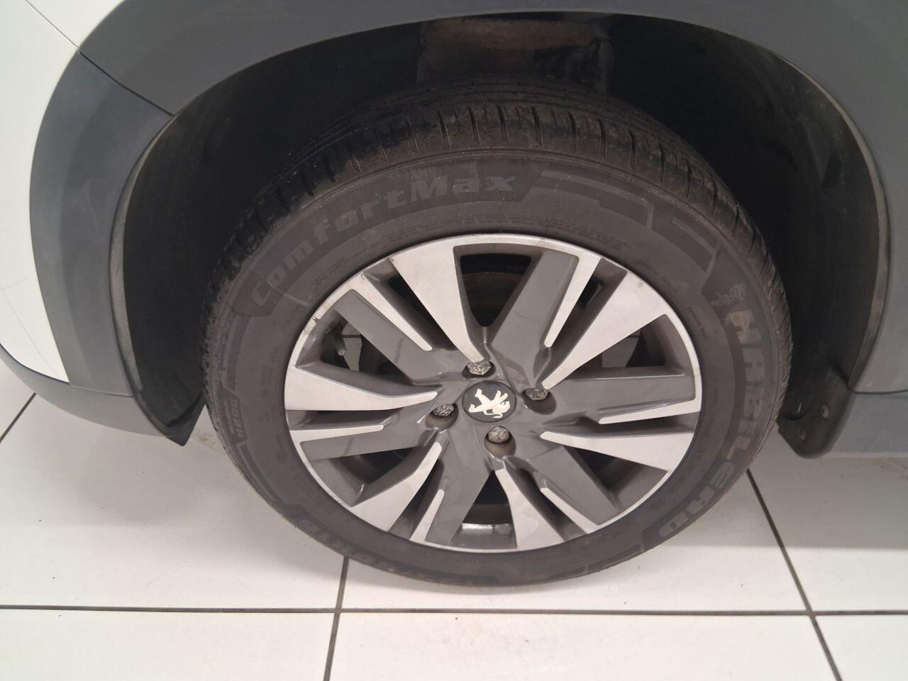 Used Peugeot 2008 2017 for sale - 76765677: Photo 7