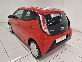 Used Toyota AYGO 2017 for sale - 76138736: Photo