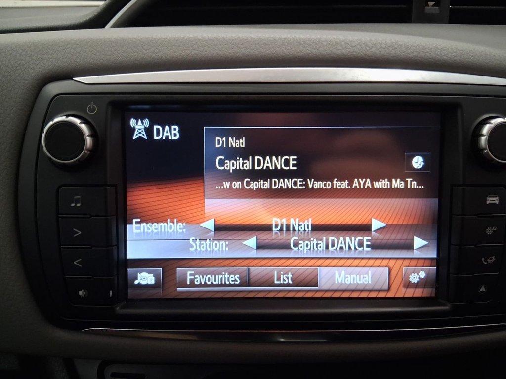 Used Toyota Yaris 2016 for sale - 77005345: Photo 8