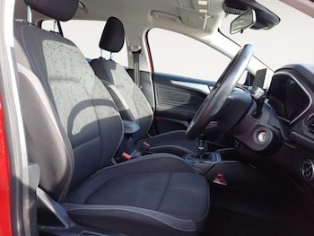 Used Ford Focus 2018 for sale - 78557604: Photo