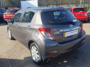 Used Toyota Yaris 2012 for sale - 74799275: Photo