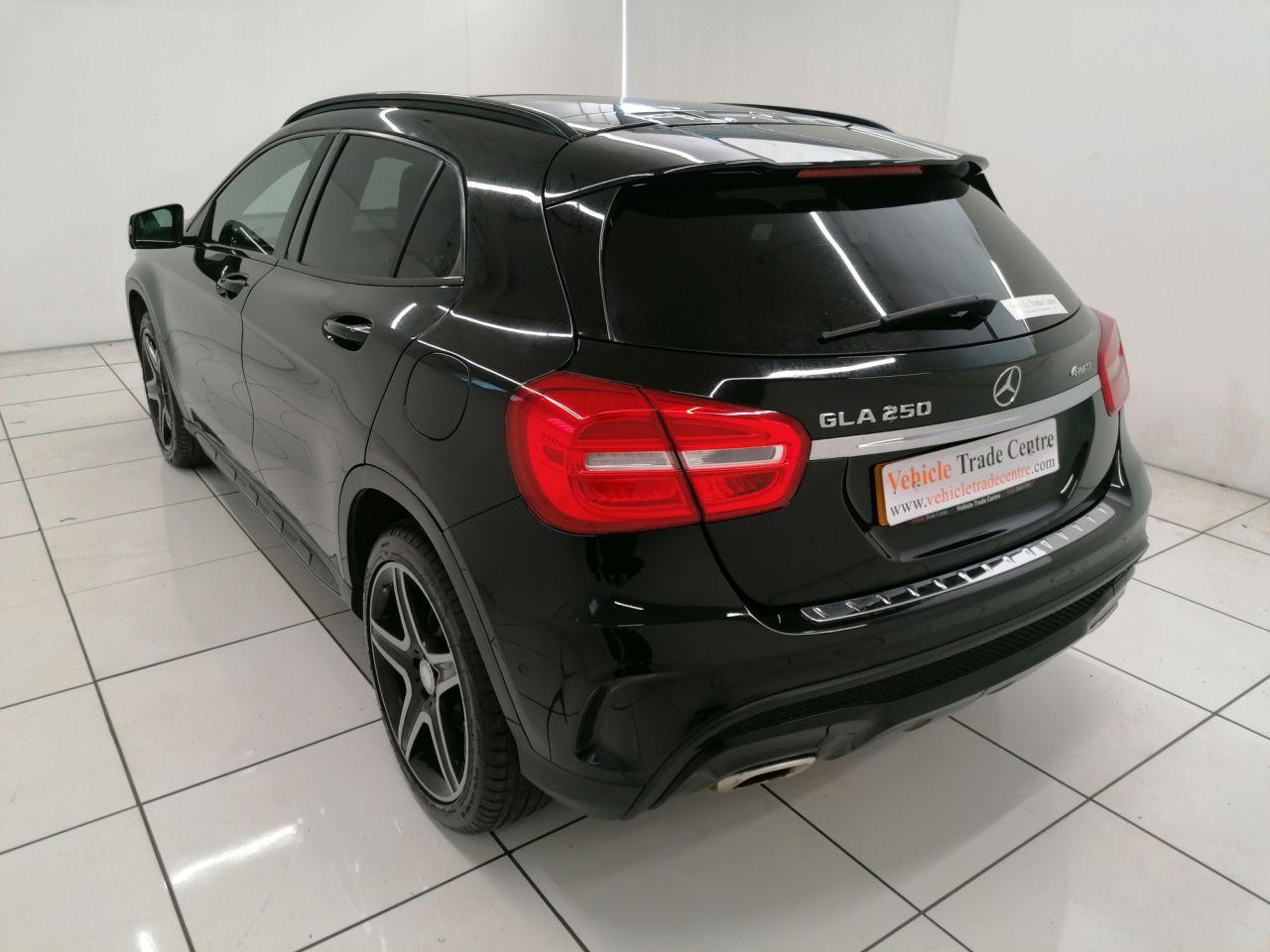 Used Mercedes-Benz GLA 2015 for sale - 76137294: Photo 4