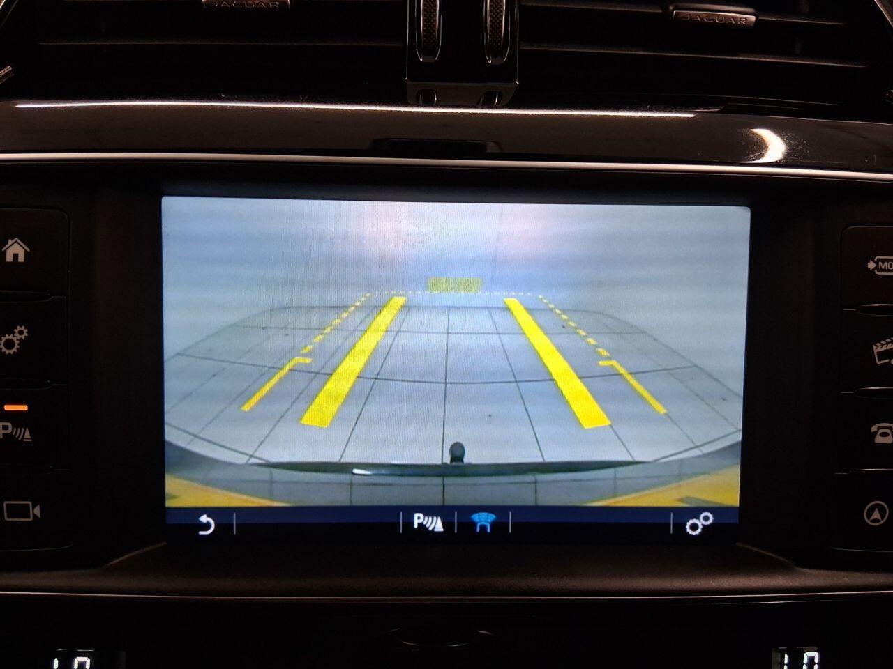 Used Jaguar F-Pace 2016 for sale - 76689776: Photo 20