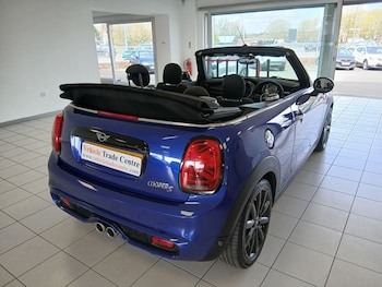 Used MINI Convertible 2018 for sale - 78068300: Photo