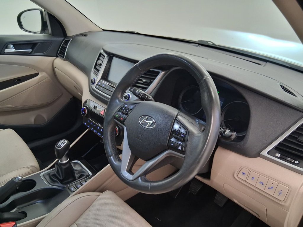 Used Hyundai TUCSON 2017 for sale - 77005373: Photo 11