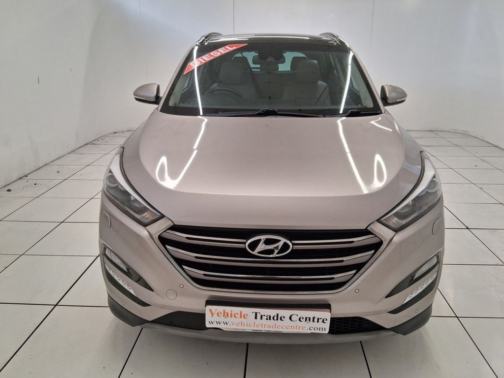 Used Hyundai TUCSON 2017 for sale - 77005373: Photo 2