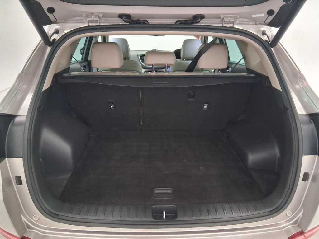 Used Hyundai TUCSON 2017 for sale - 77005373: Photo 9