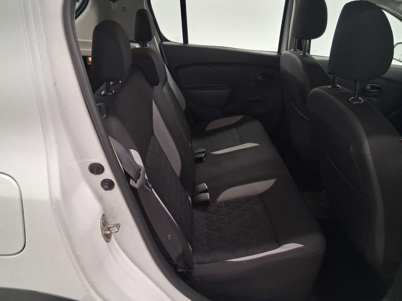 Used Dacia Sandero Stepway 2016 for sale - 76138724: Photo 11