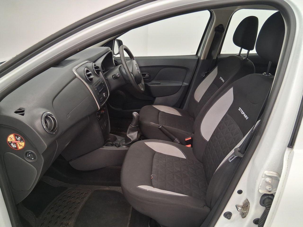 Used Dacia Sandero Stepway 2016 for sale - 76138724: Photo 13