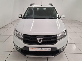 Used Dacia Sandero Stepway 2016 for sale - 76138724: Photo 2