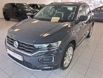 Used Volkswagen T-Roc 2018 for sale - 78907831: Photo