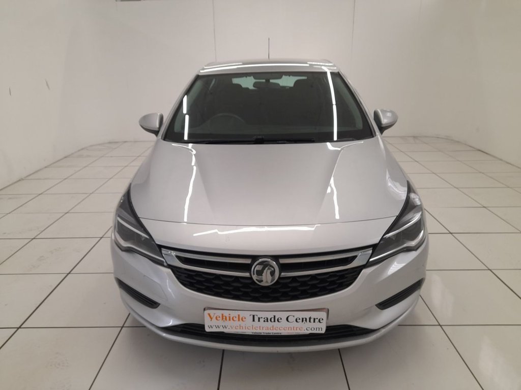 Used Vauxhall Astra 2016 for sale - 77905626: Photo 2