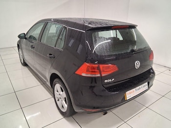 Used Volkswagen Golf 2014 for sale - 76136910: Photo
