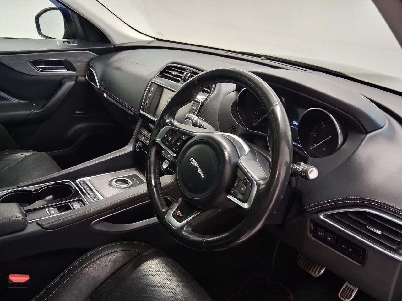 Used Jaguar F-Pace 2016 for sale - 76137374: Photo 11