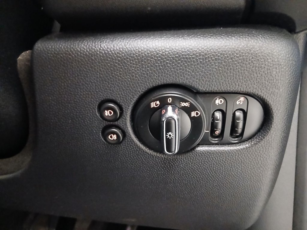 Used MINI Convertible 2018 for sale - 77422689: Photo 23