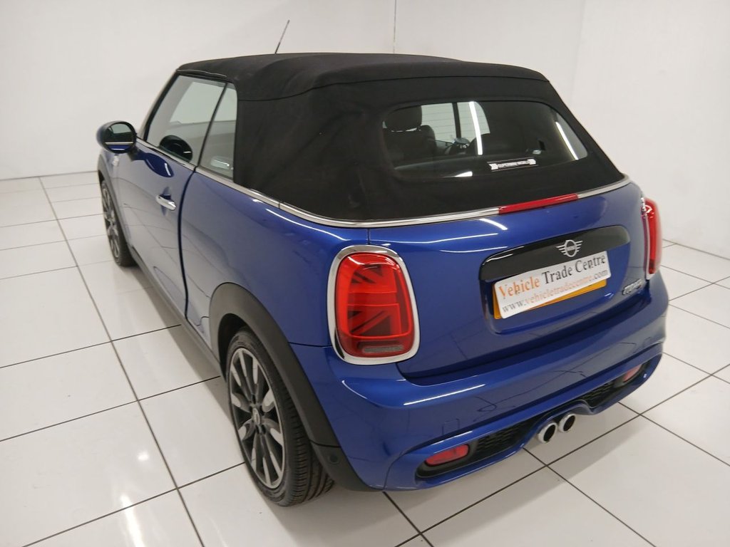 Used MINI Convertible 2018 for sale - 77422689: Photo 8