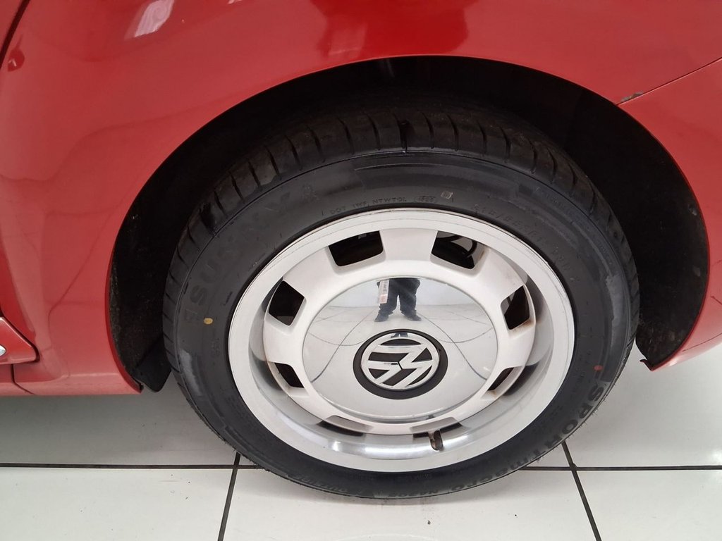 Used Volkswagen Beetle 2012 for sale - 77005313: Photo 7