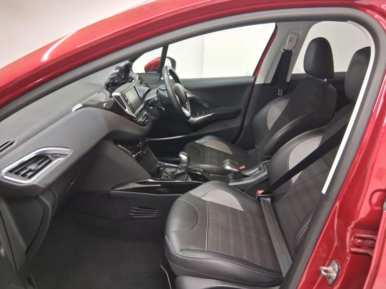 Used Peugeot 2008 2017 for sale - 76689790: Photo 14