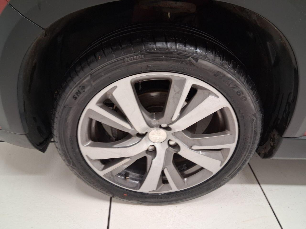 Used Peugeot 2008 2017 for sale - 76689790: Photo 7