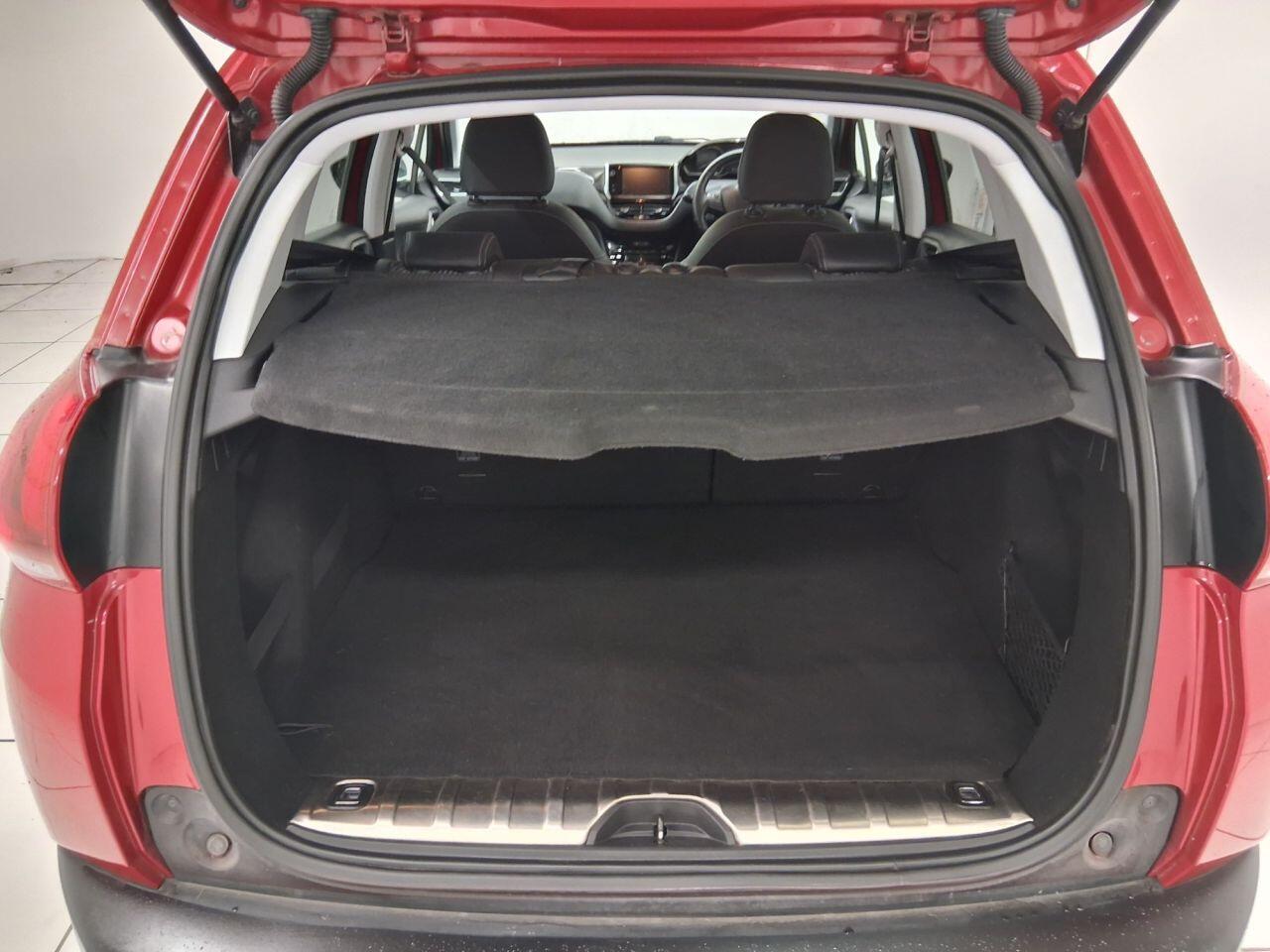 Used Peugeot 2008 2017 for sale - 76689790: Photo 8