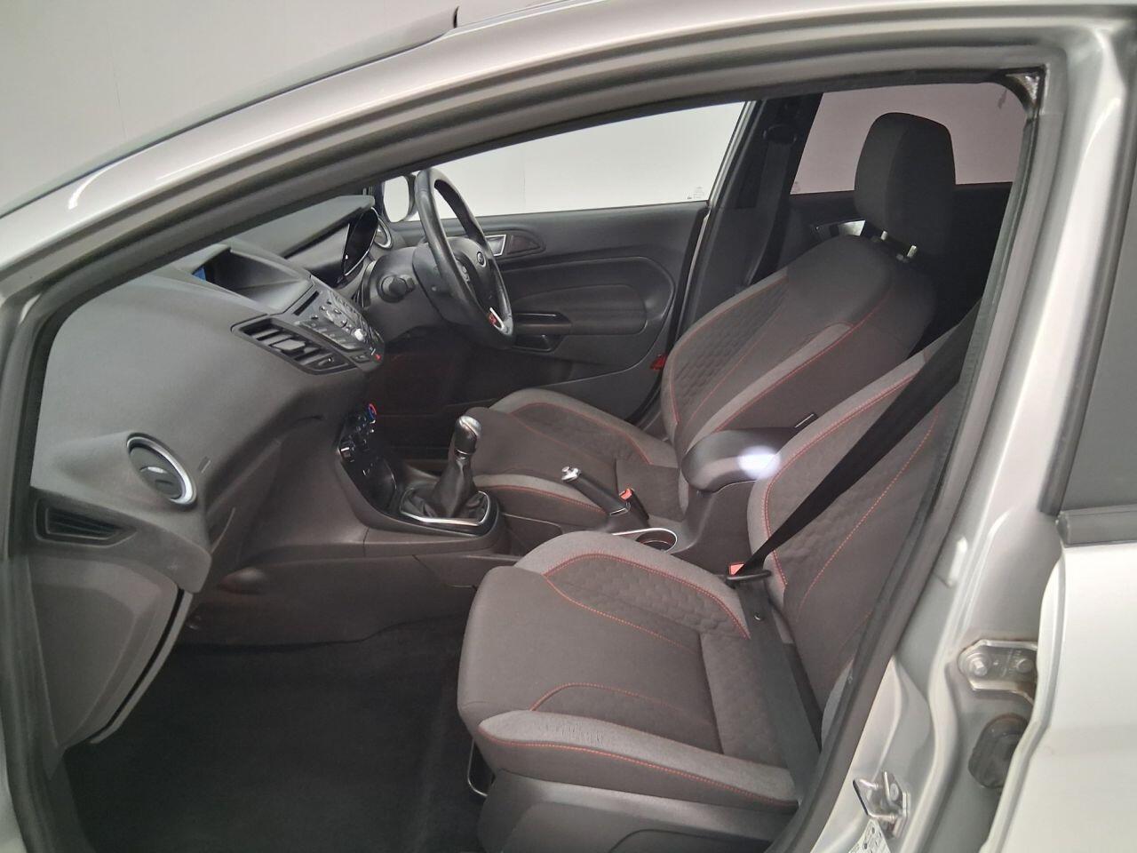 Used Ford Fiesta 2016 for sale - 76388859: Photo 14